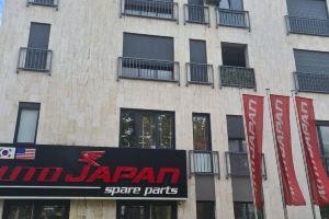 Studio apartment 2 (next to bus stop), Tirana