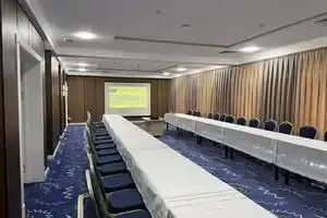 wantong central park hotel, Dzhalal-Abad