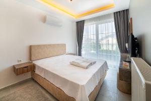 Midpoint Suites - Deluxe Suite 104, Fethiye