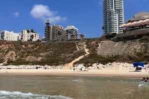 Sea Breeze Retreat by Sea N' Rent Hotel, Netanya