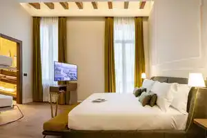 B&B Firenze 400, Florence
