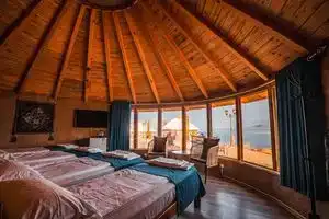 Elestet Hotel Issyk Kul, Ton