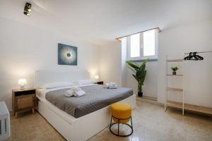 Soggiorno Ampio e Luminoso vicino al Lungomare di Hotel, Bari