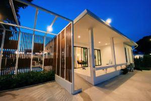 Chom Tawan house ,Banrublom beach+ Free Wifi, Rayong City