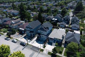 Vancouver quiet cozy 2BR1BA private entry suite near Skytrain Apartments, Burnaby