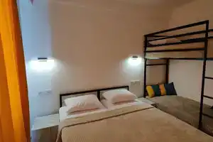 Checkpoint Hotel, Goght'