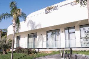 White Hill Hotel, Durres