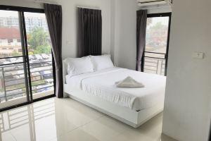Kaocharoen Place(ก้าวเจริญเพลส) Hotel, Surat Thani City