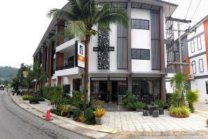 PP Grand Hotel, Kamala