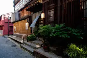 Kazueya, Kanazawa