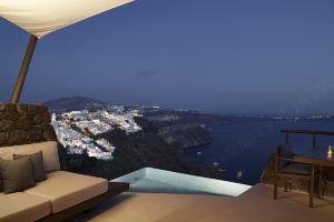 Vora Hotel, Fira