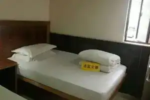 Golden Hotel, Hong Kong