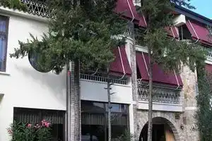 Hotel Baron, Tirana