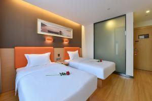 7 Days Premium Hotel (Peking Union Hospital Railway Station Plaza), Beijing