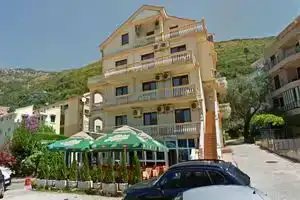 Privatni Smjestaj Toljic Hotel, Petrovac
