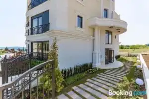 Apartments in Complex Sunny Island Deluxe, Chernomorets