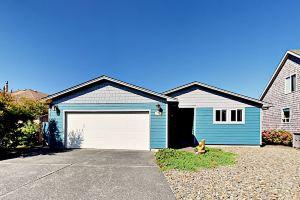 Beachy 3Br Near Ocean & Golf 3 Bedrooms 2 Bathrooms Home, Seaside