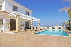 Pepol13 Hotel, Protaras