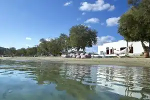 Unique Suites, Apollonia