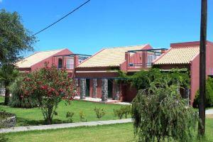 Elli Studios & Apartments, Kavos
