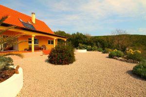 Lynne Holiday Home, Kotor