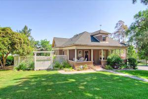 Downtown Diggs 5 Br Home by RedAwning Apartments, Paso Robles