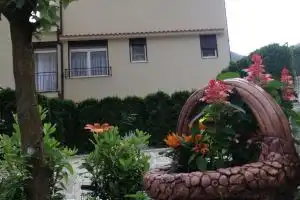 Apartments Villa Eden, Orahovac