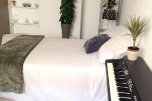 Apartment with One Bedroom in, with Enclosed Garden and Wifi, Beaune