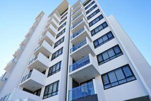 Under the Sun (694I) Hotel, Townsville