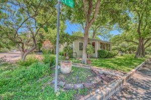 Carl Bellmer TS 360 - 2 Br Home Apartments, New Braunfels