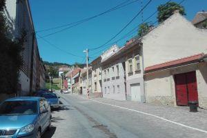 Vince Apartman, Pecs