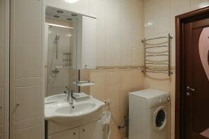 Myhomehotel on Ulitsa Semii Shamshinih 12/197, Novosibirsk