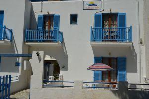 Summer Inn, Parikia