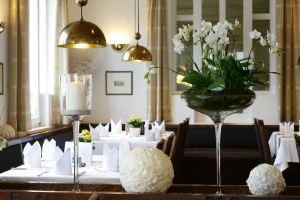 Gasthof & Metzgerei Zur Einkehr Guest house, Erlangen