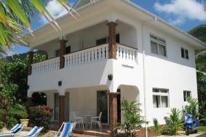 Kookaburra Village, Anse Volbert Village