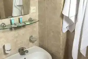 Eleganti, Batumi