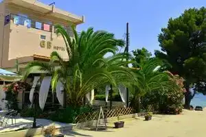 Golden Beach Hotel, Metamorfosi