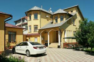 5th Avenue Guest House, Osh