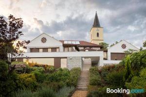 Botrytis Borhotel, Mad