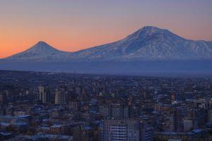 Large Apartment by the Opera- Luxury Living Room, 2 Bedrooms, Equipped Kitchen and Balcony, Yerevan