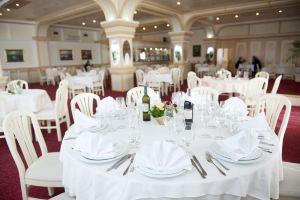 Victory Hotel, Pristina