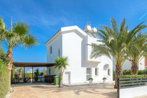 Villa Eva, Protaras