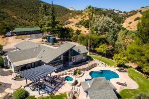 Deer Mountain Retreat 5 Bedrooms 5.5 Bathrooms Home, Paso Robles