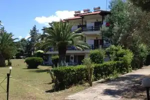 Penny's Holiday Studio, Hanioti