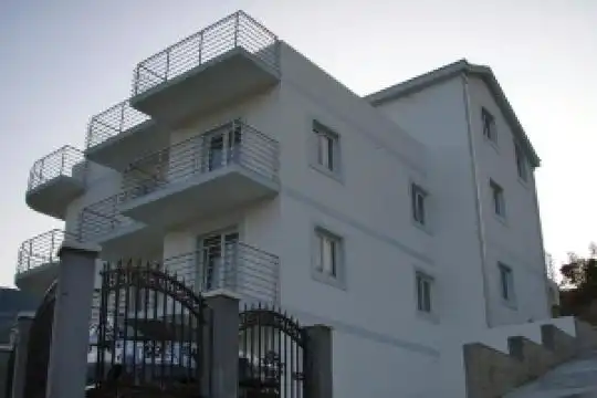 Apartments Bay, Igalo