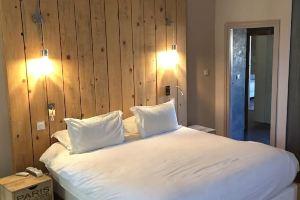 Appartement des Carassins Apartments, St. Remy-de-Provence