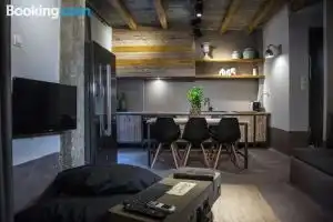 ThessHomeLiving Apartments