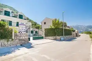 Apartments Iva, Donje Stolivo