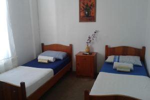 Lazybee Pension, Cesme