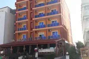Hotel 3 Vellezerit, Durres